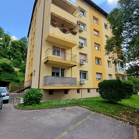 Apartment Nakit
